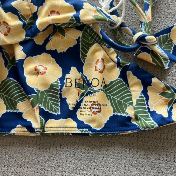 Benoa Swim Ilima set - Ally top & Ozzie Bottoms LARGE - Picture 3 of 7